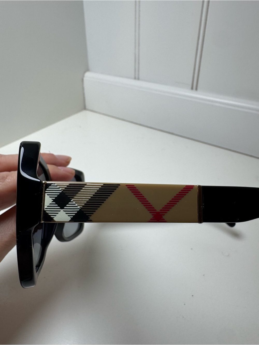Burberry Butterfly Black Frames Sunglasses Gray Lens BE4160 - Picture 6 of 6